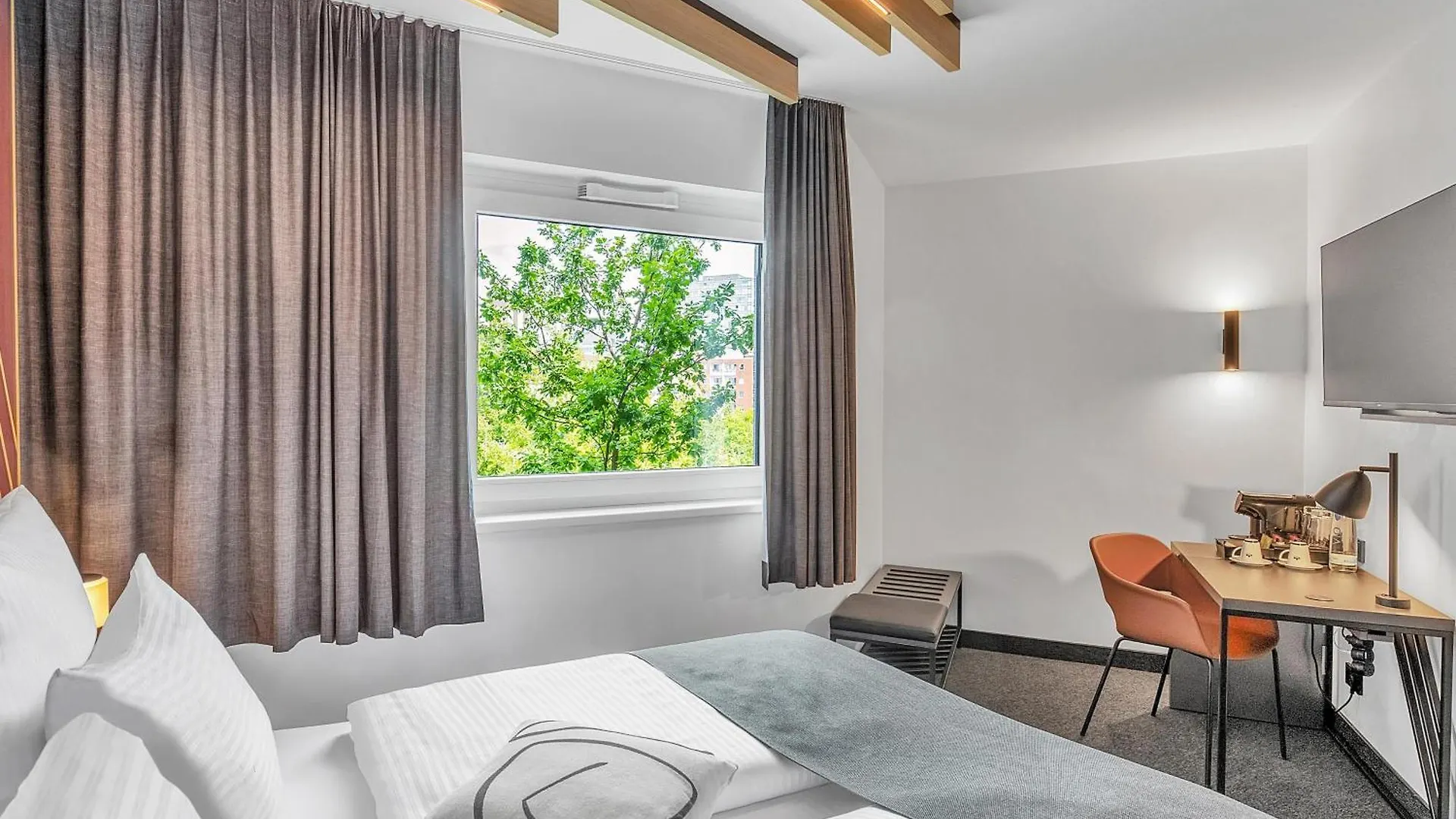 B&B Hotel Hamburg-Harburg 3*, Hamburk Německo